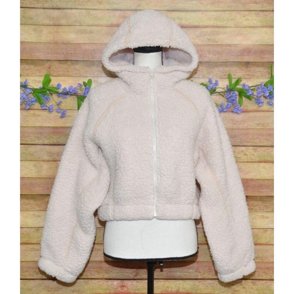 NWOT Wild Fable Boxy Crop Full Fleece Zip Front Jacket Size M/L Cream Neutral